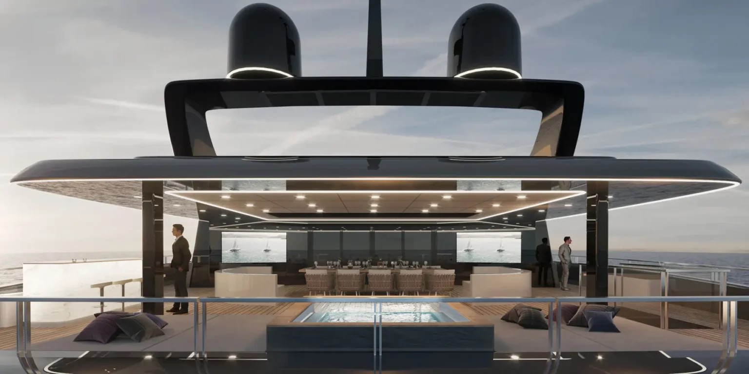 Rückansicht der Sunreef 49M Yacht, mit Fokus auf die großzügigen Decksflächen und Außen-Sitzgelegenheiten. Das Design verbindet Luxus mit Funktionalität und bietet eine ruhige Atmosphäre für Ozeanreisen.